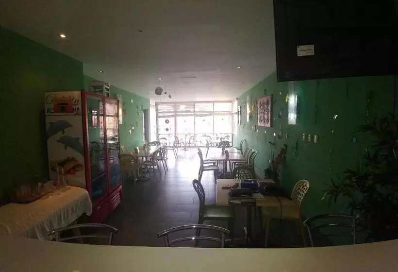 ホテル & Restaurante Flamboyan Higuey