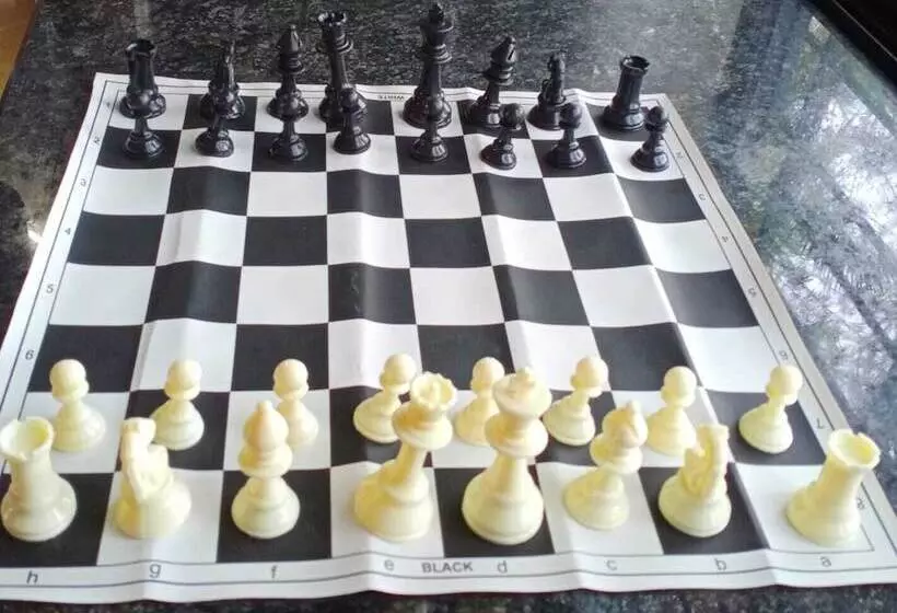 ホテル Serene Lake Castle