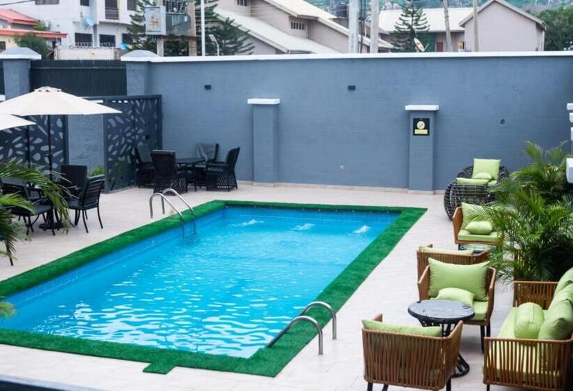 هتل The Grosvenor Suites Gwarinpa Abuja