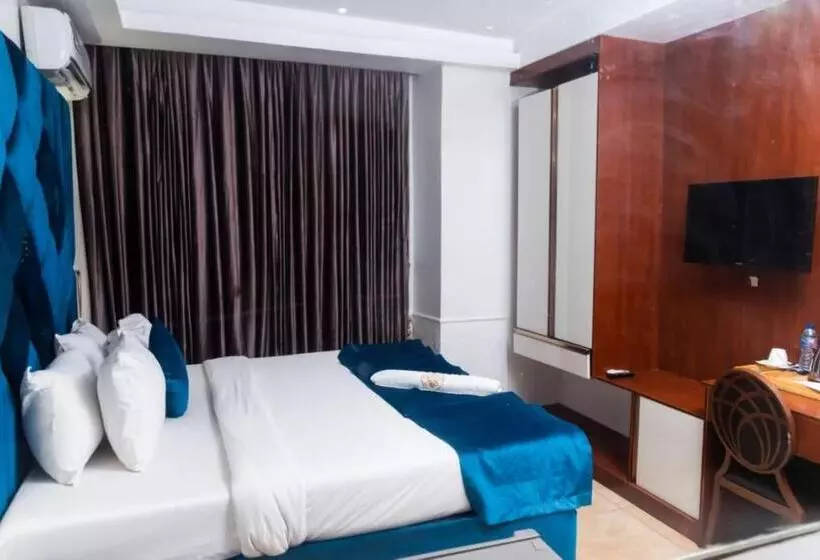 هتل The Grosvenor Suites Gwarinpa Abuja