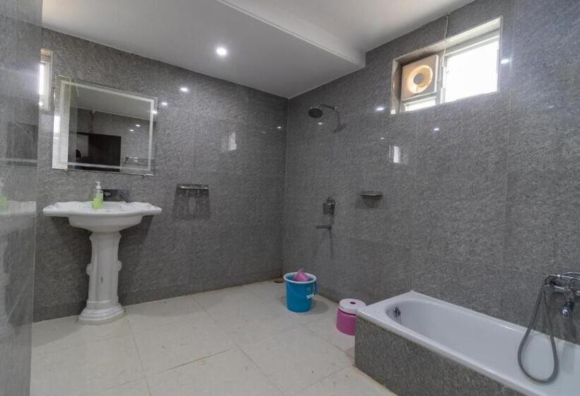 Отель Vrindavan Gopala Resort