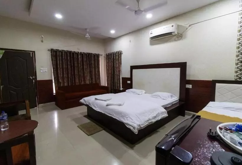 ホテル Vrindavan Gopala Resort