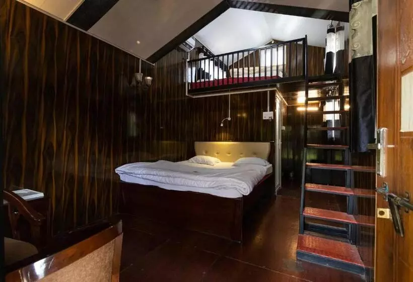 ホテル Vrindavan Gopala Resort