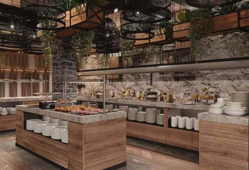 Kashmir Wellness & Spa Hotel Adults Only