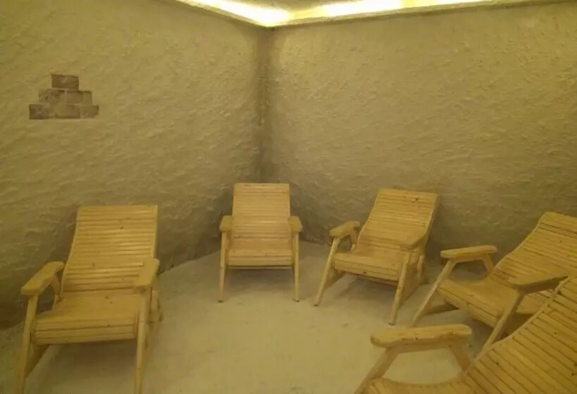 Maajid Quba Hotel&restaurant Sanatorium