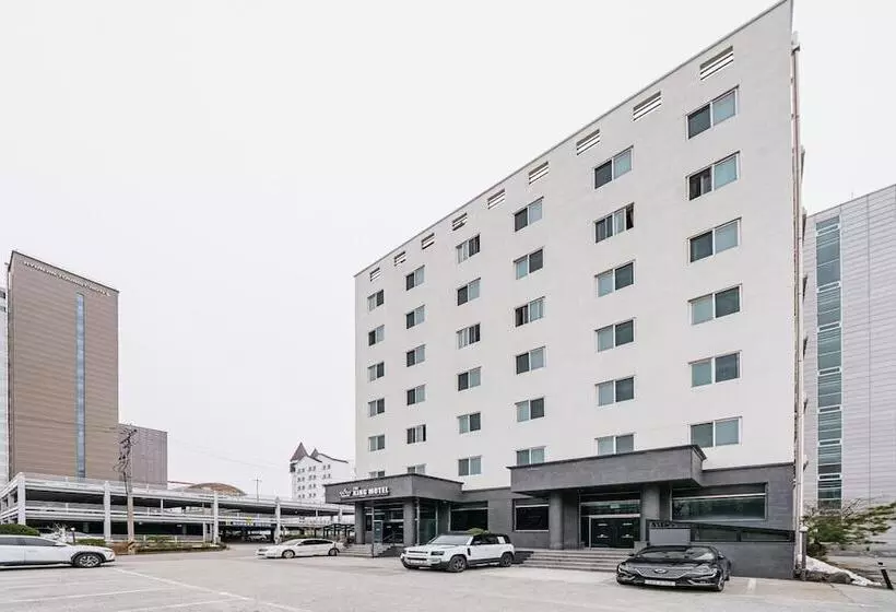 モーテル Donghae King