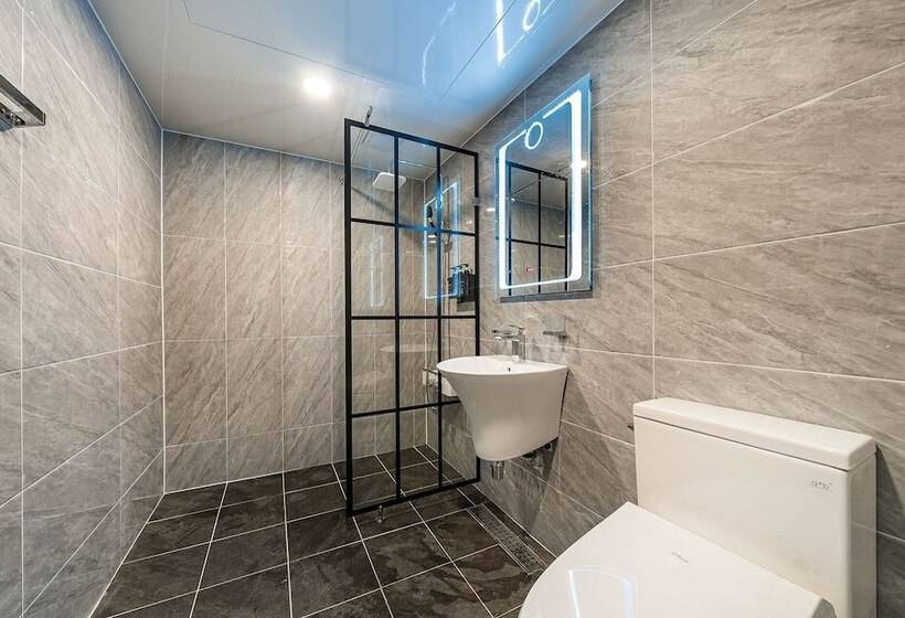 汽车旅馆 Incheon Grand