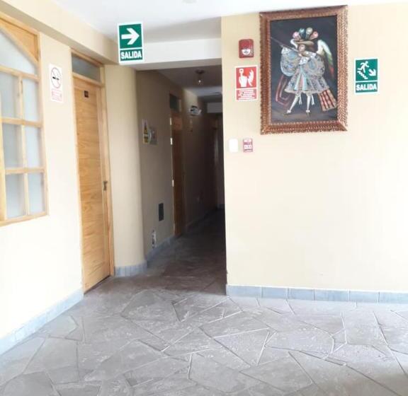 ペンション Hostal Cactus