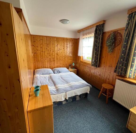 Пансион Bílá Labuť Horský Hotýlek