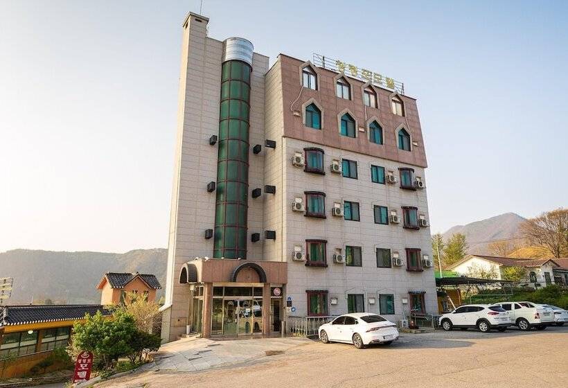 Yeongwol Cheongryeong Motel