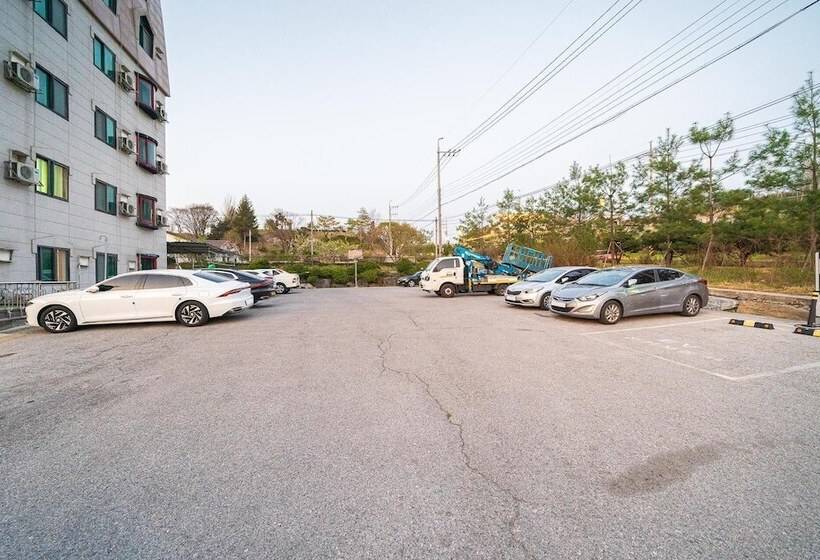 Yeongwol Cheongryeong Motel