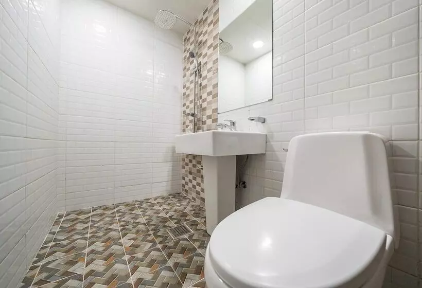 Yeongwol Cheongryeong Motel