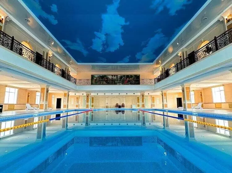 Bayangol Hotel & Resort