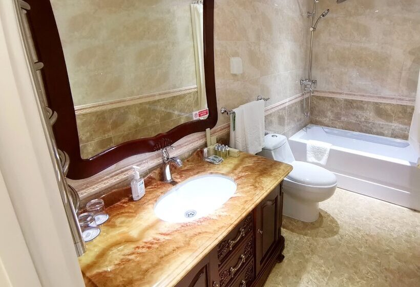 Bayangol Hotel & Resort