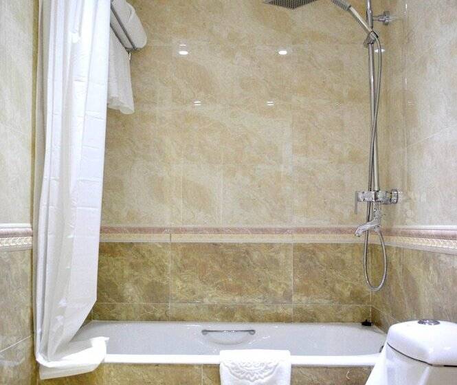 Bayangol Hotel & Resort