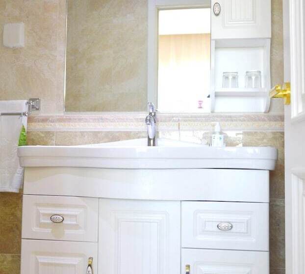 Bayangol Hotel & Resort