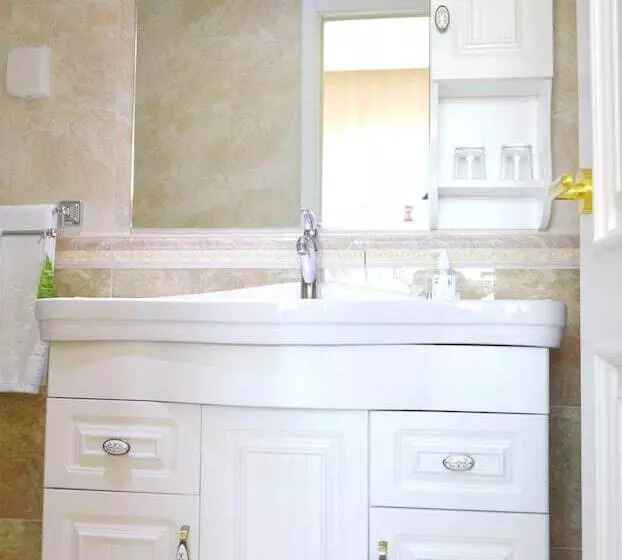 Bayangol Hotel & Resort