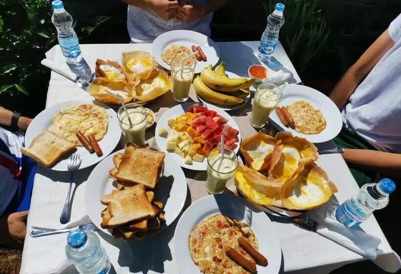 ベッドアンドブレックファースト Mountain Peak Ella