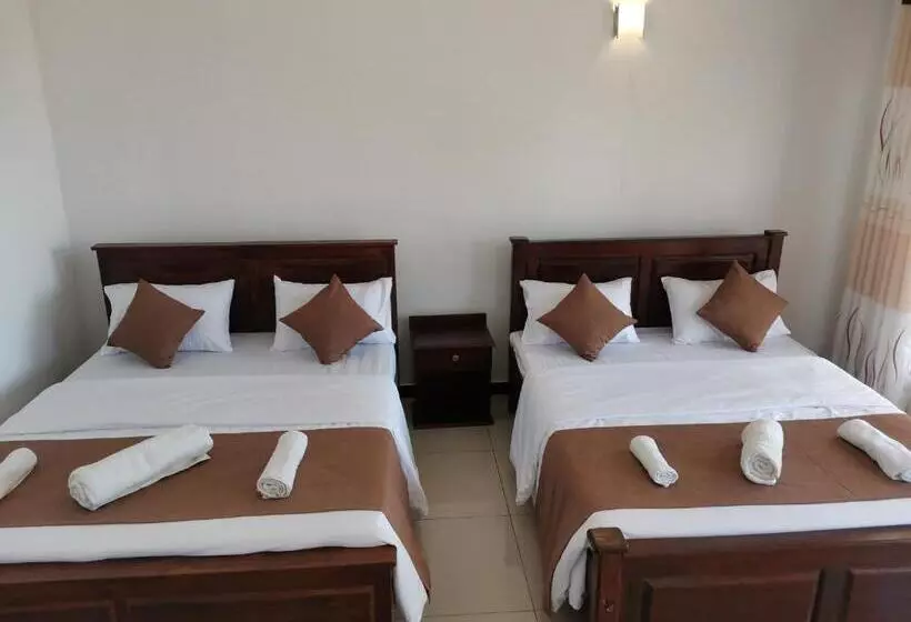 ベッドアンドブレックファースト Mountain Peak Ella