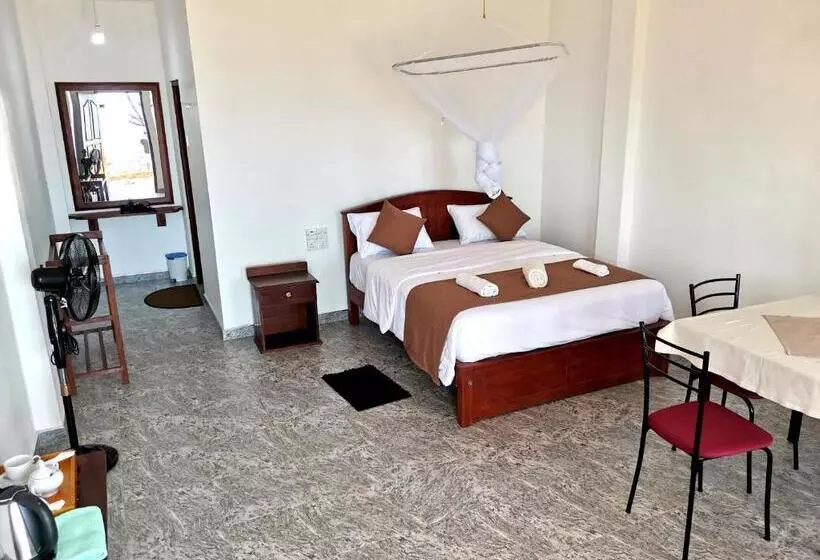 ベッドアンドブレックファースト Mountain Peak Ella