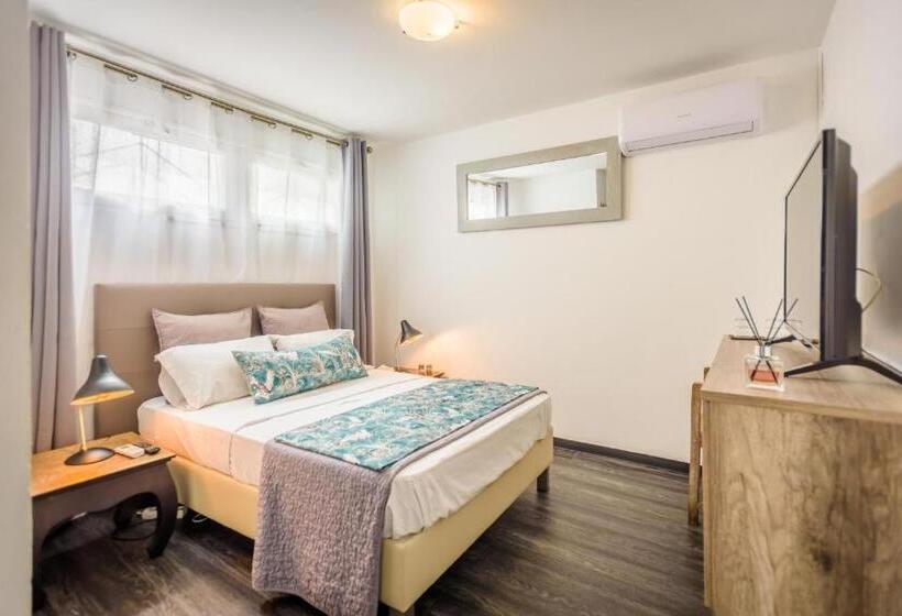 1a Chambres Et Appartements Au Calme Centre St Denis Barachois