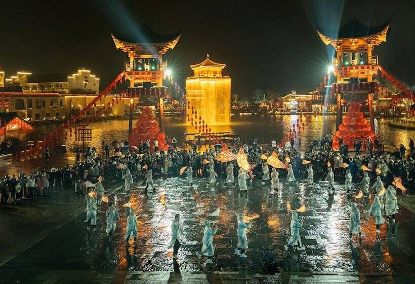 Hotel S In Lady Island Resort