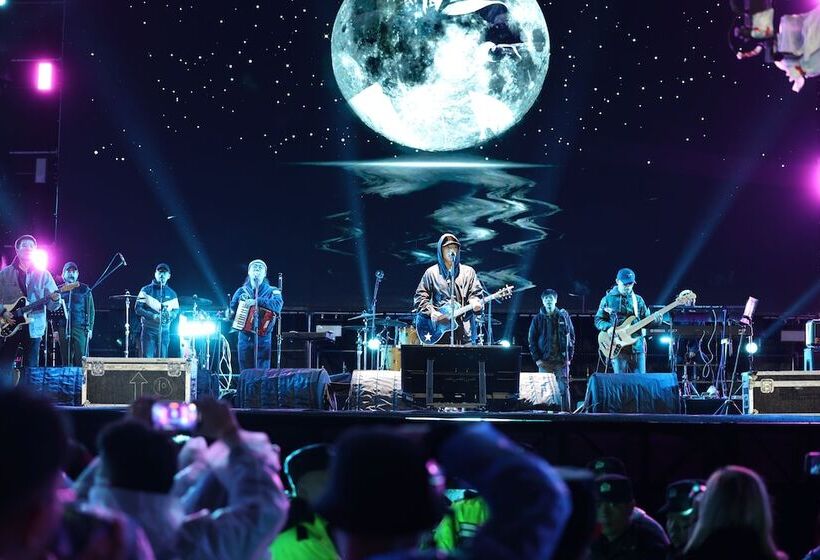 Hotel S In Lady Island Resort