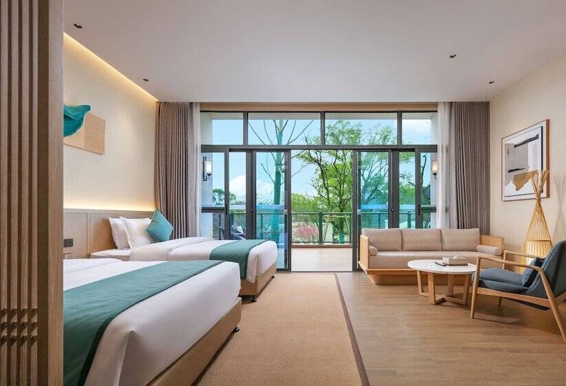 Hotel S In Lady Island Resort