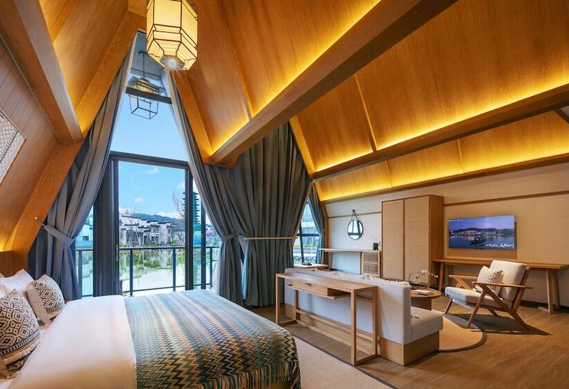 Hotel S In Lady Island Resort