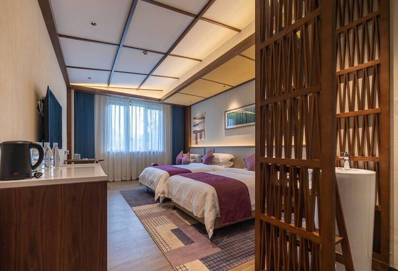 Hotel S In Lady Island Resort