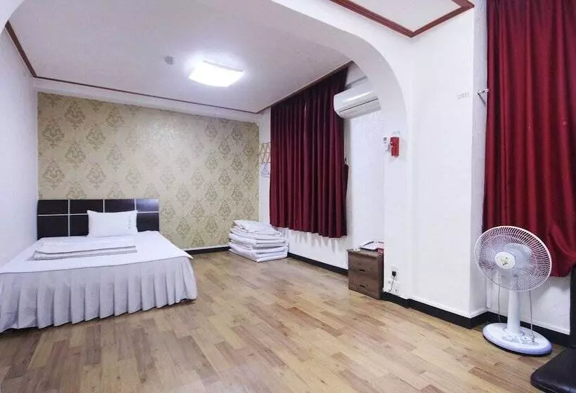 モーテル Andong Lotto