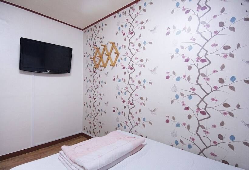 فندق على الطريق Andong Lotto