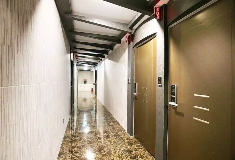 Motelli Black Pearl Gongju