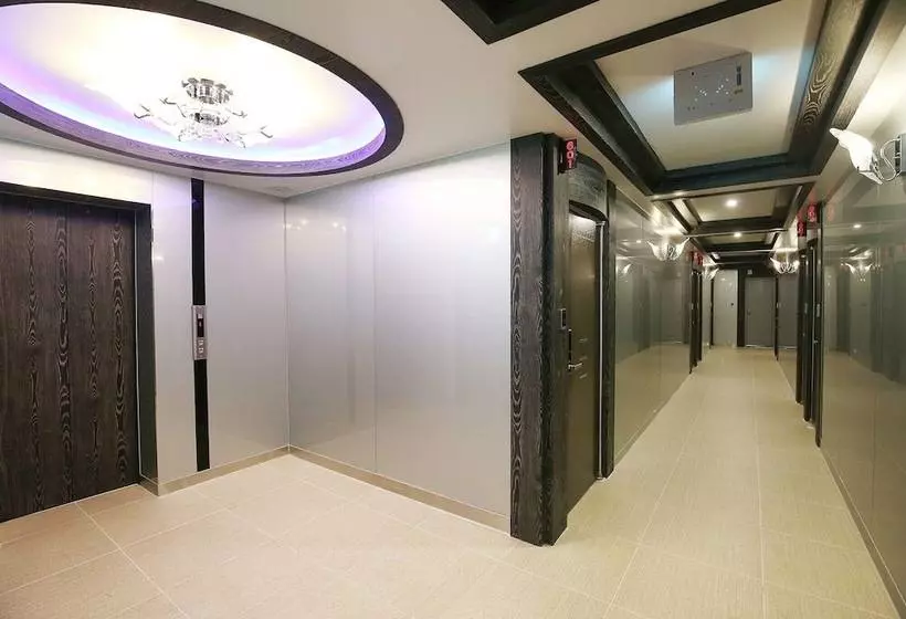 Motelli Black Pearl Gongju