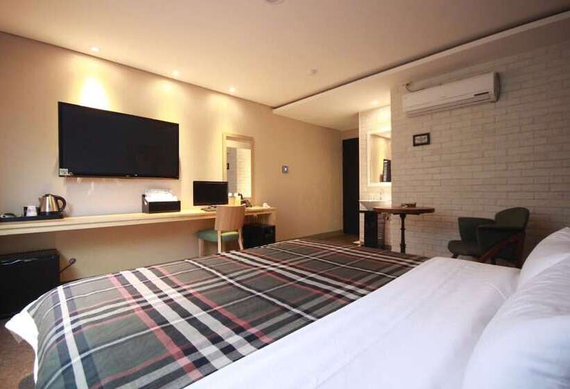 Motel Deokcheon Den Basta