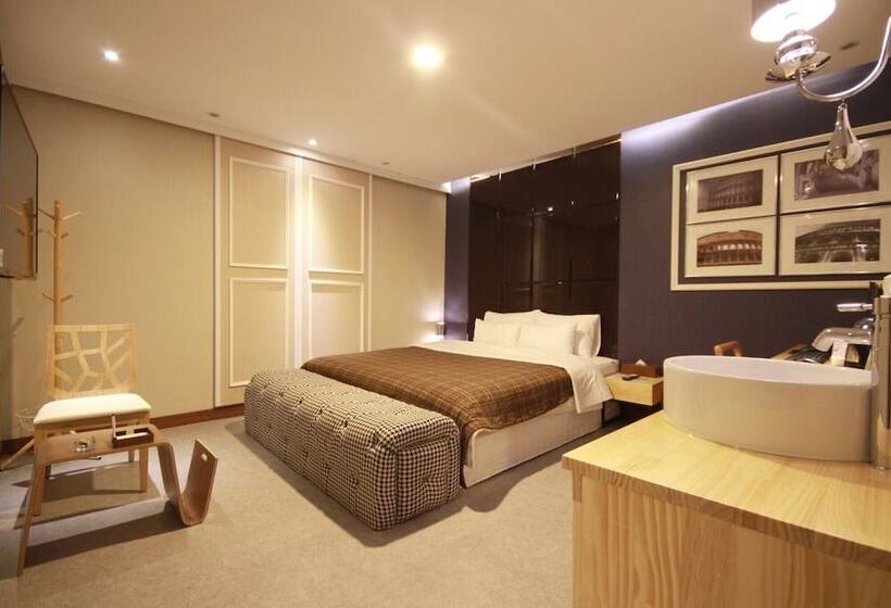 Motel Deokcheon Den Basta