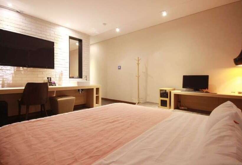 Motel Deokcheon Den Basta