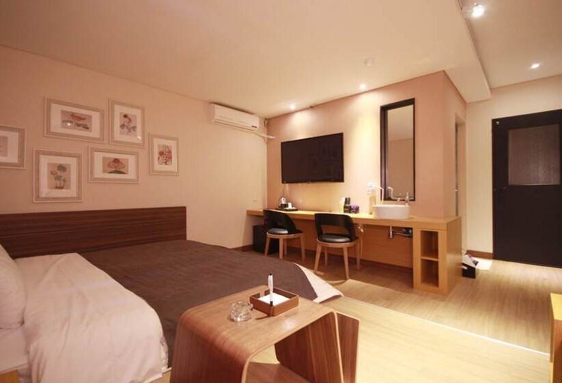 Motel Deokcheon Den Basta