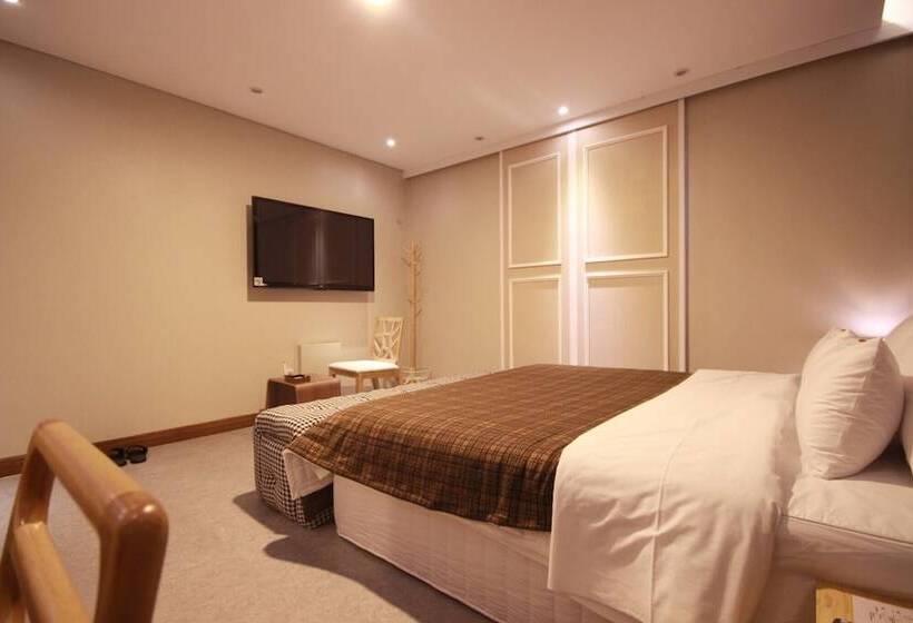 Motel Deokcheon Den Basta