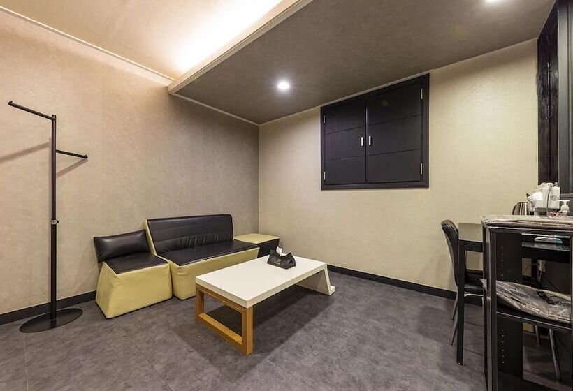 Motel Cheonan Windsor