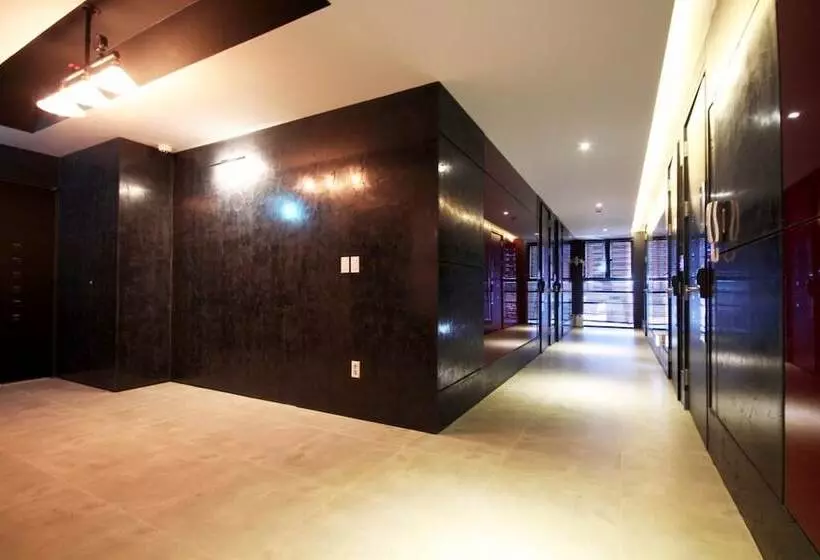 مُتل Gimhae Eobangdong Arietty Hotel A