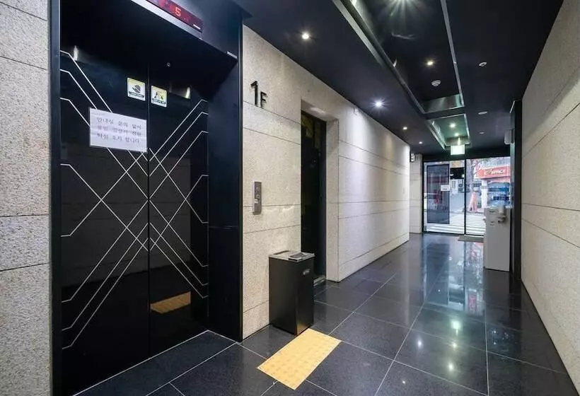 مُتل Gimhae Eobangdong Arietty Hotel A