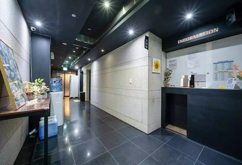 مُتل Gimhae Eobangdong Arietty Hotel A