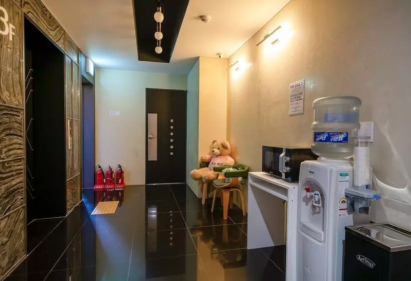 مُتل Gimhae Eobangdong Arietty Hotel A