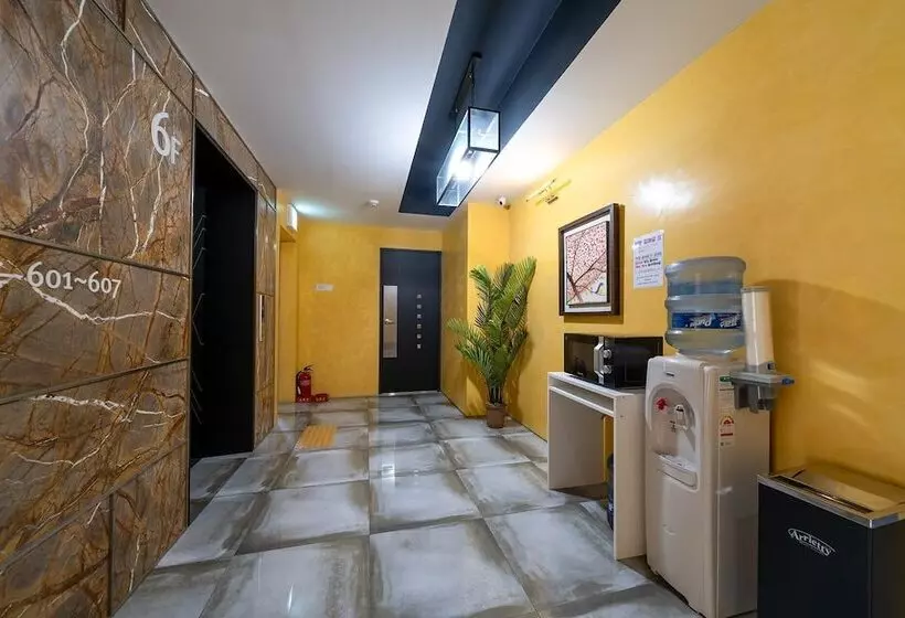 مُتل Gimhae Eobangdong Arietty Hotel A