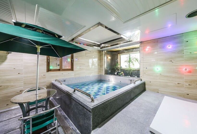 모텔 Ulsan Junggu Time