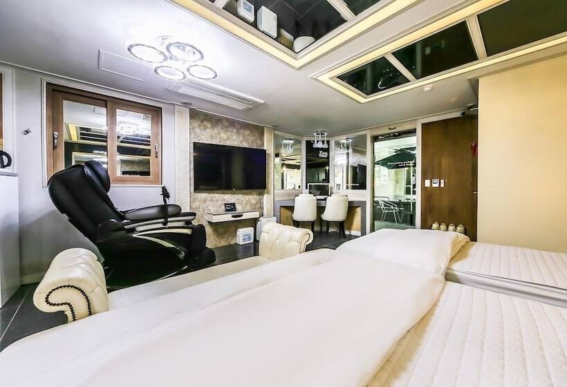 모텔 Ulsan Junggu Time