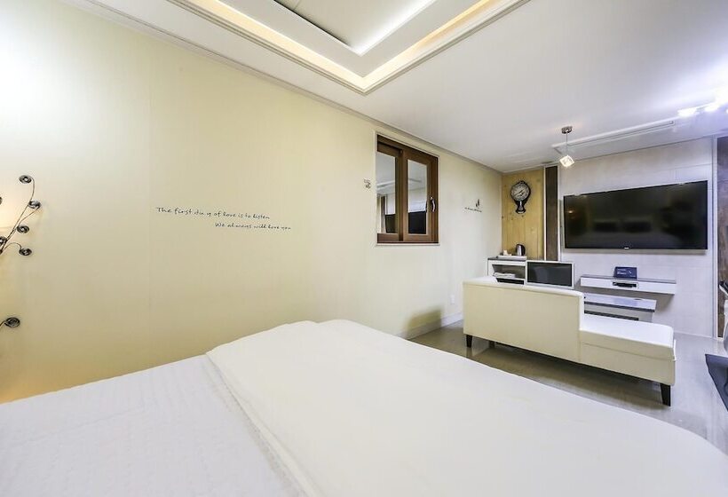 모텔 Ulsan Junggu Time