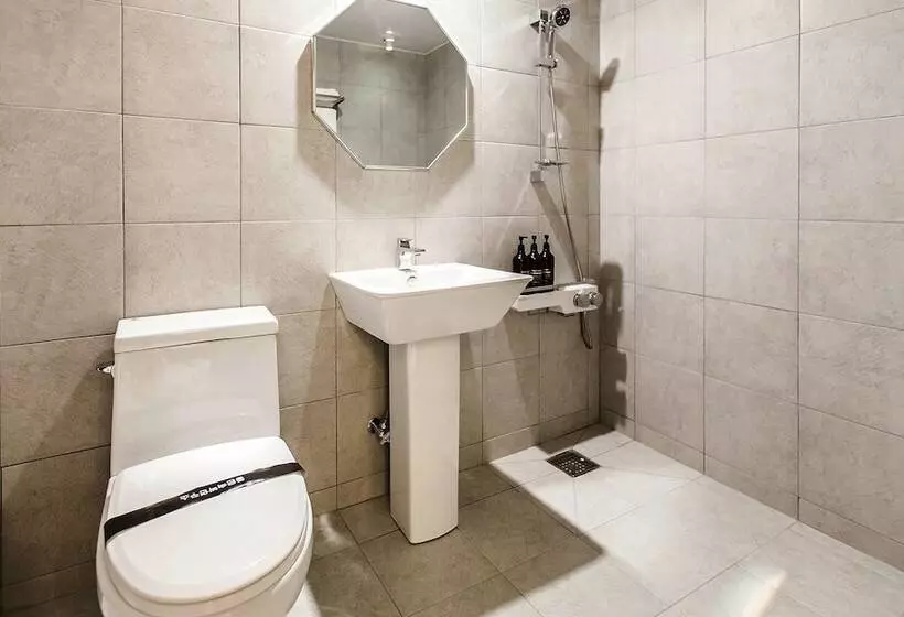 Motelli Daegu Dongseongro Yaja Daegu Seomun Market Branch