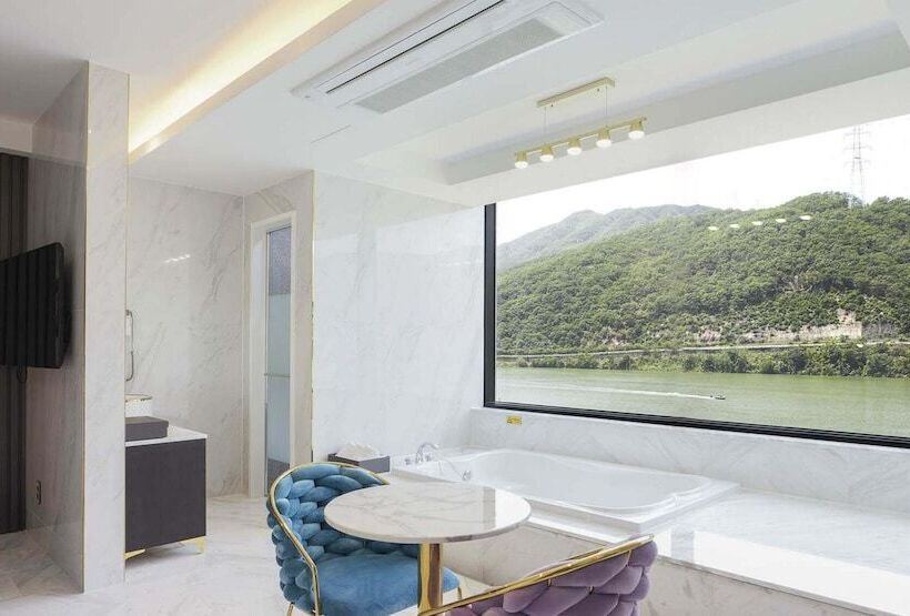 Motel Yangpyeong Riverion